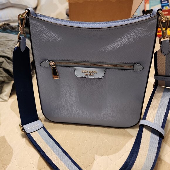 Purse - Picture 1 of 1